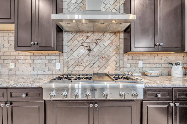 4818 Briscoe Street, Houston, TX 77033