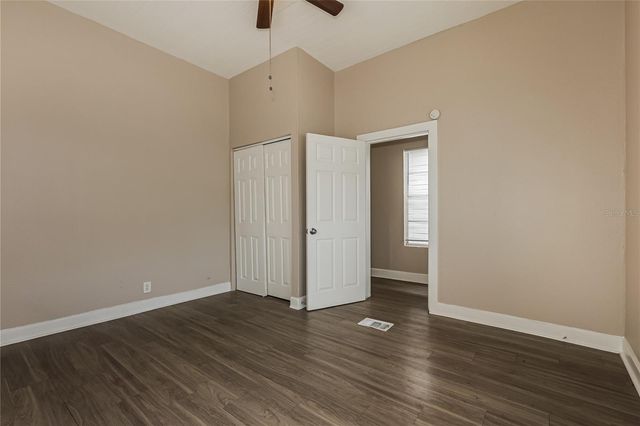 1011 E 15TH AVENUE, Tampa, FL 33605