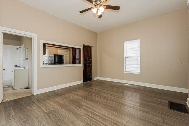 1011 E 15TH AVENUE, Tampa, FL 33605