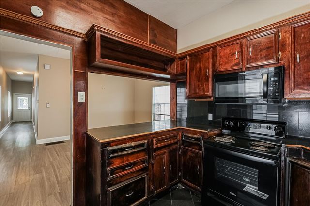 1011 E 15TH AVENUE, Tampa, FL 33605