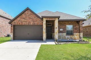 546 Clearlake Drive, Waxahachie, TX 75165