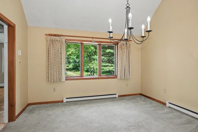42 Ball St, Northborough, MA 01532