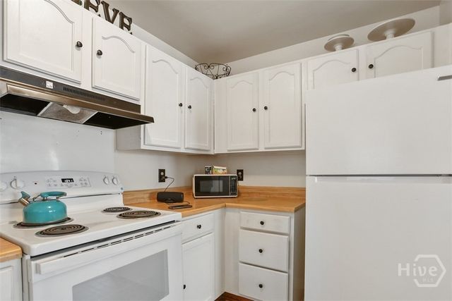 1020 E Bolton Street 2, Savannah, GA 31401