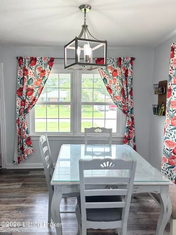 3310 Acacia Ave, Shepherdsville, KY 40165