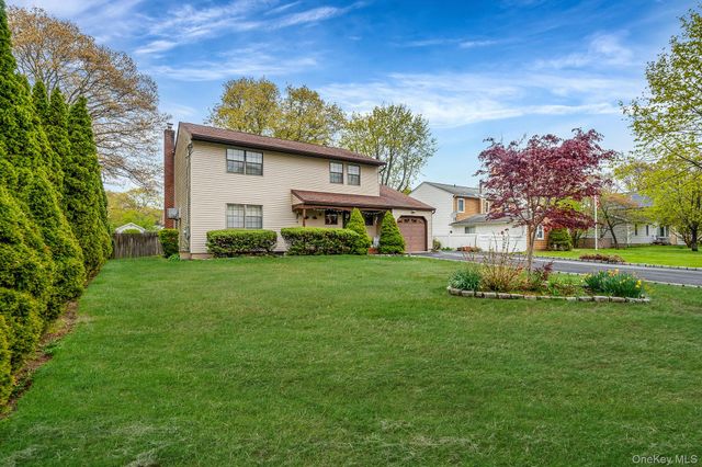 15 Brandywine Drive, Mastic, NY 11950