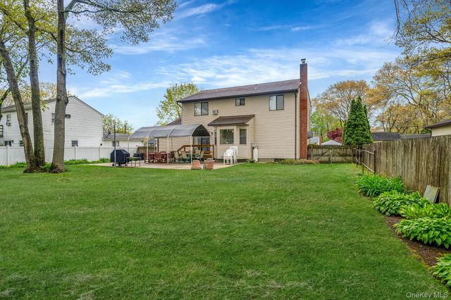 15 Brandywine Drive, Mastic, NY 11950