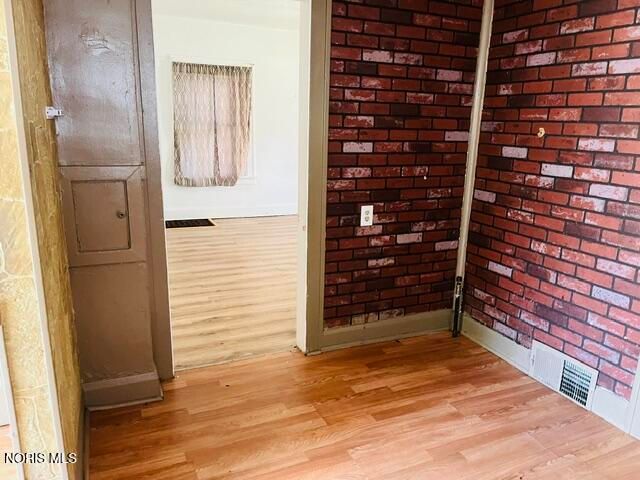 1327 Waverly Avenue, Toledo, OH 43607
