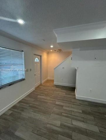 35 NE 12th Ave 35, Homestead, FL 33030