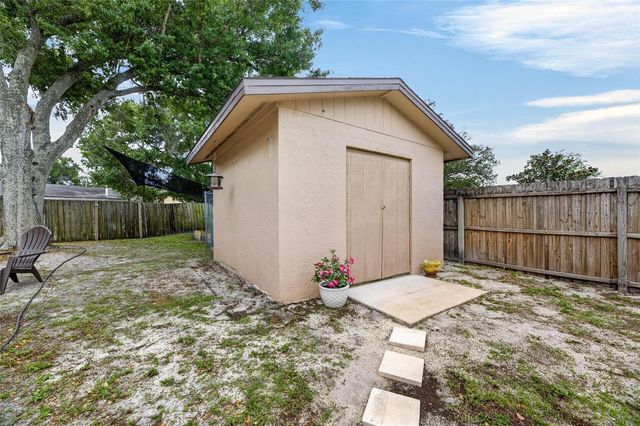 703 ISLETON DRIVE, Brandon, FL 33511