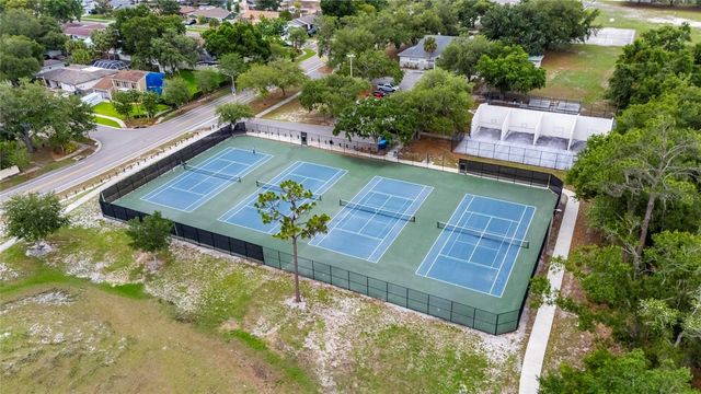 703 ISLETON DRIVE, Brandon, FL 33511