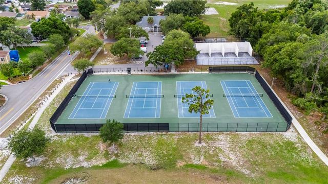 703 ISLETON DRIVE, Brandon, FL 33511