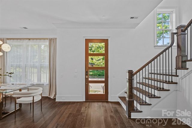 2023 Lynnwood Drive, Charlotte, NC 28209