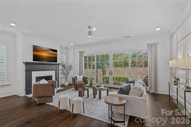 2023 Lynnwood Drive, Charlotte, NC 28209