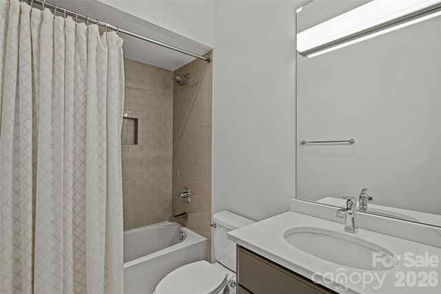 2023 Lynnwood Drive, Charlotte, NC 28209