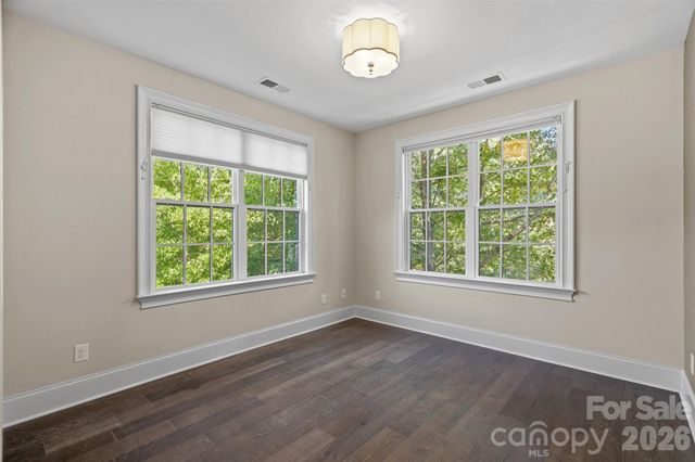 2023 Lynnwood Drive, Charlotte, NC 28209