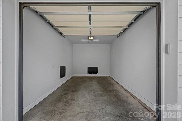 2023 Lynnwood Drive, Charlotte, NC 28209