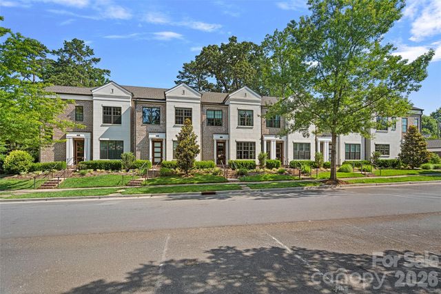 2023 Lynnwood Drive, Charlotte, NC 28209