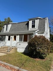 54 High Street 54, Barre, MA 01005