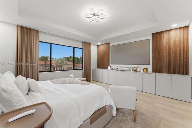 12070 SW 83rd Pl, Miami, FL 33156