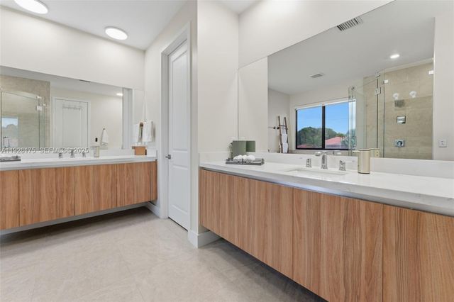 12070 SW 83rd Pl, Miami, FL 33156