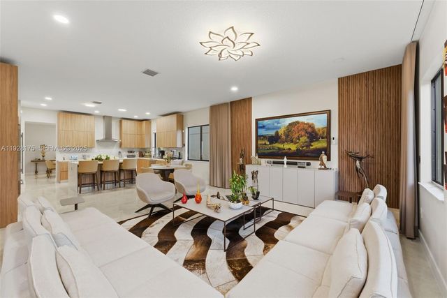 12070 SW 83rd Pl, Miami, FL 33156