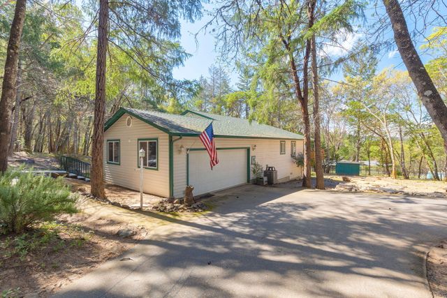 260 Highwood Lane, Grants Pass, OR 97527