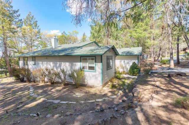 260 Highwood Lane, Grants Pass, OR 97527