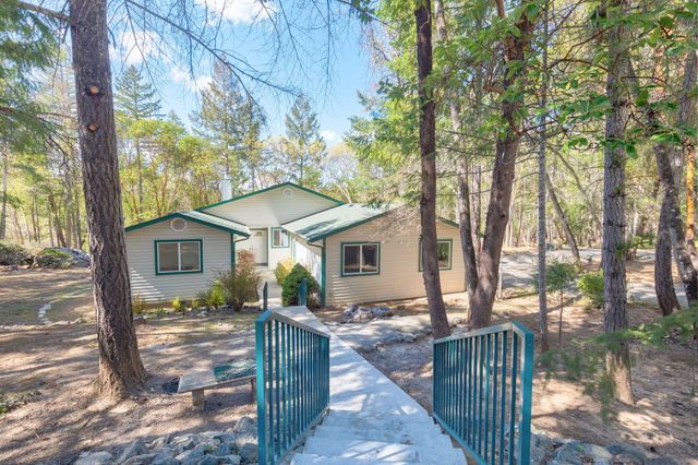 260 Highwood Lane, Grants Pass, OR 97527