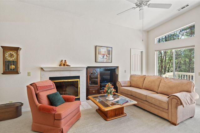 260 Highwood Lane, Grants Pass, OR 97527