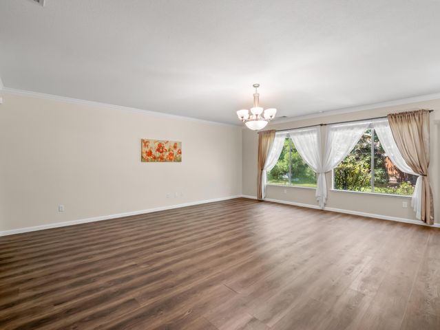 2222 Carson Avenue, Clovis, CA 93611