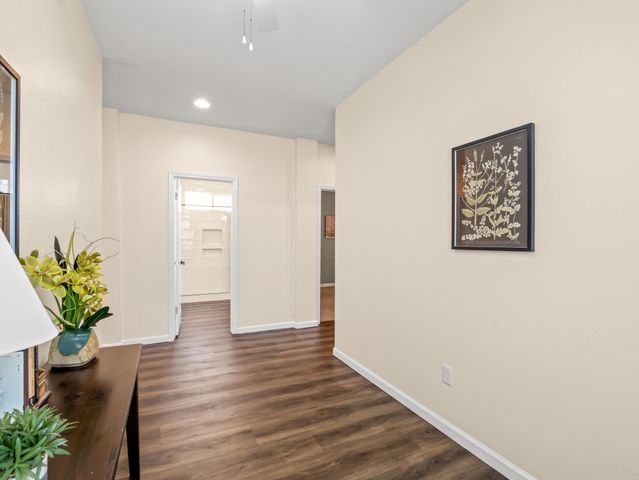 2222 Carson Avenue, Clovis, CA 93611