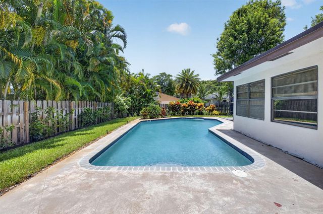 17667 Pine Needle Terrace, Boca Raton, FL 33487