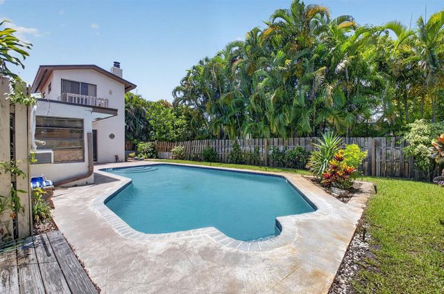 17667 Pine Needle Terrace, Boca Raton, FL 33487