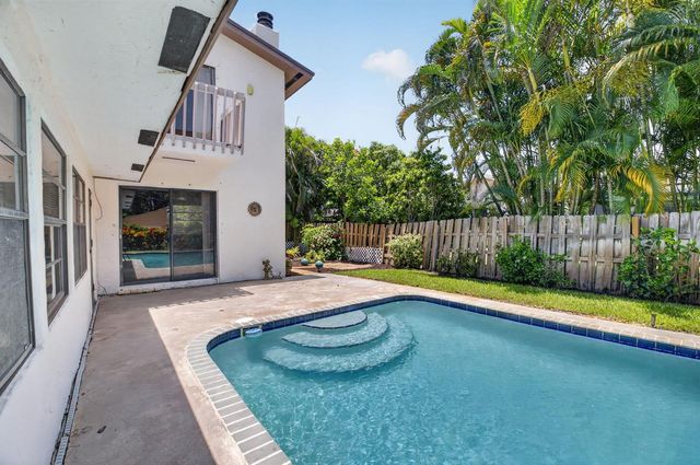 17667 Pine Needle Terrace, Boca Raton, FL 33487