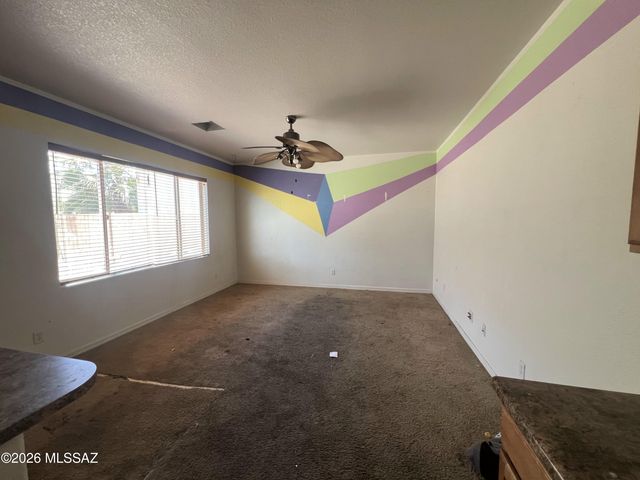 224 E Camino Del Pinsapo, Sahuarita, AZ 85629
