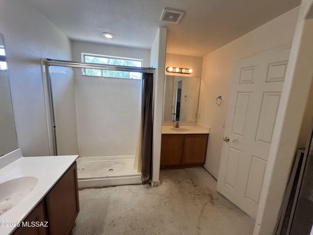 224 E Camino Del Pinsapo, Sahuarita, AZ 85629