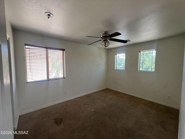 224 E Camino Del Pinsapo, Sahuarita, AZ 85629
