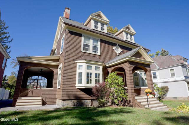 1033 Waverly Place, Schenectady, NY 12308