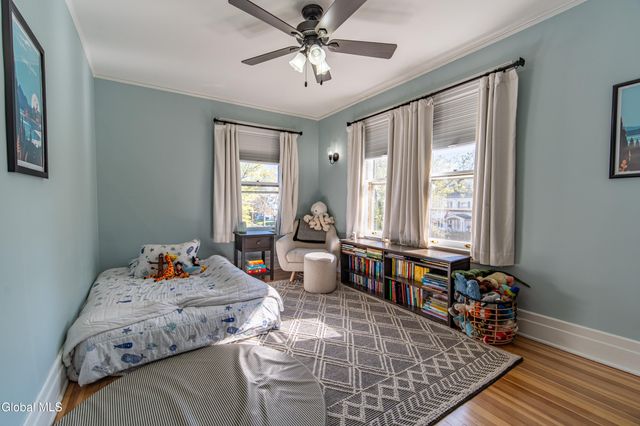 1033 Waverly Place, Schenectady, NY 12308