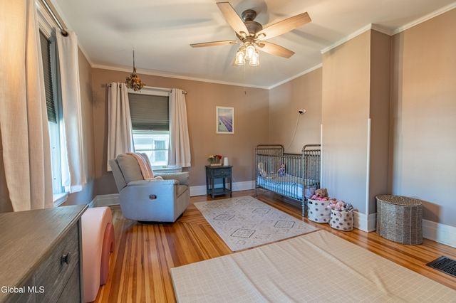 1033 Waverly Place, Schenectady, NY 12308