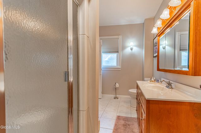 1033 Waverly Place, Schenectady, NY 12308