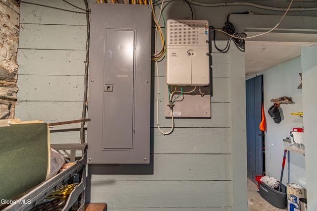 1033 Waverly Place, Schenectady, NY 12308