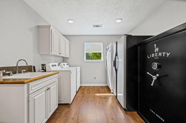 245 Alabama Point, Livingston, TX 77351