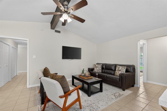 3810 Marlin Lane, La Porte, TX 77571