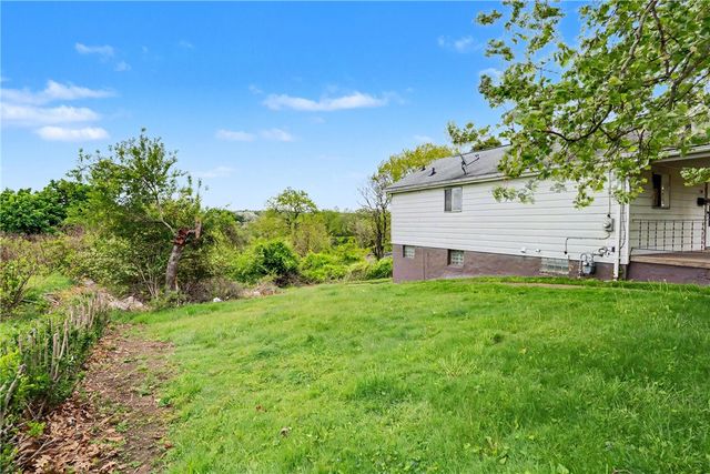218 Vine Street, Homestead, PA 15120