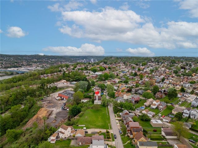218 Vine Street, Homestead, PA 15120