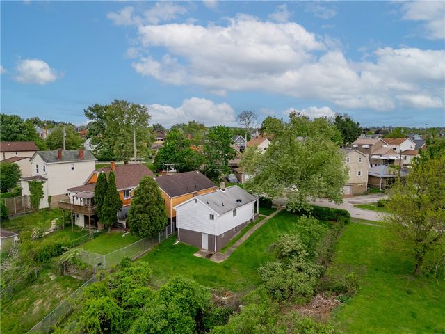 218 Vine Street, Homestead, PA 15120