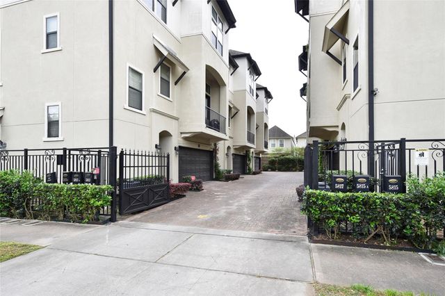 5813A Kiam Street, Houston, TX 77007