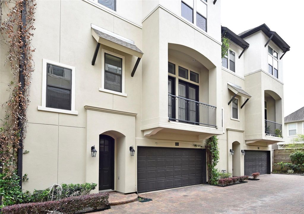 5813A Kiam Street, Houston, TX 77007