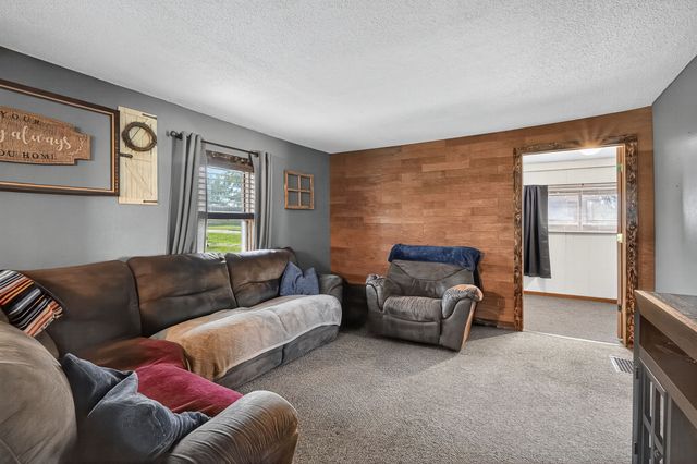 306 NW 2nd Street, Melcher Dallas, IA 50163